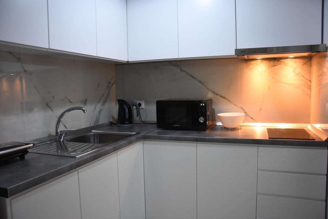 Click - Apartment *